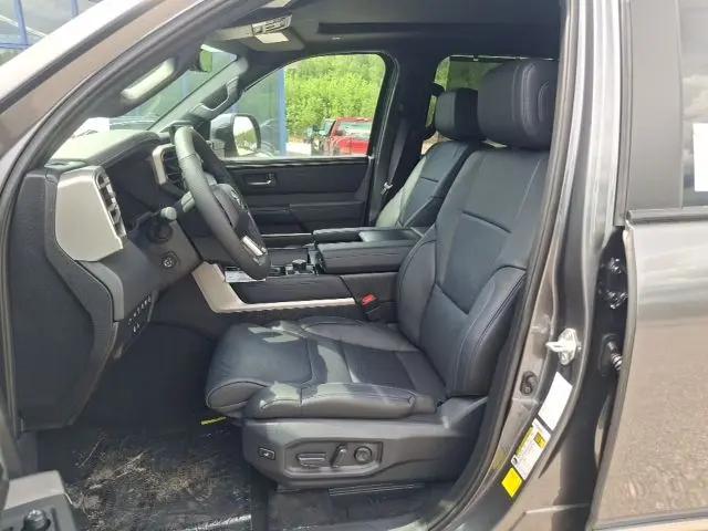 2026 Toyota Tundra Platinum CrewMax 5.5' Bed