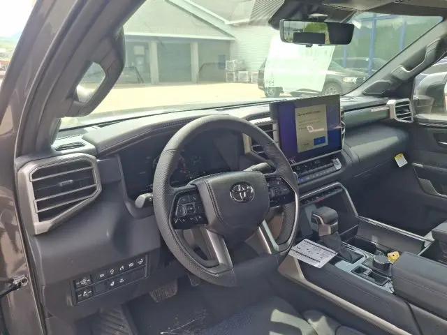 2026 Toyota Tundra Platinum CrewMax 5.5' Bed