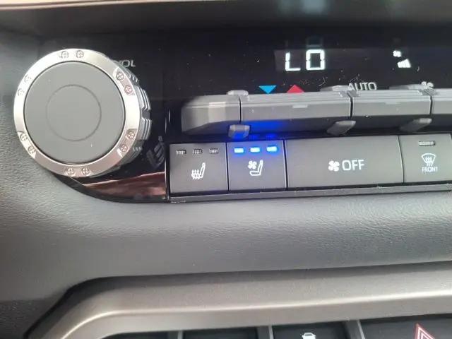 2026 Toyota Tundra Platinum CrewMax 5.5' Bed