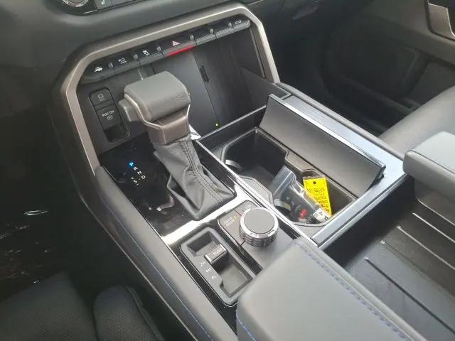 2026 Toyota Tundra Platinum CrewMax 5.5' Bed