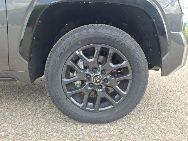 2026 Toyota Tundra Platinum CrewMax 5.5' Bed