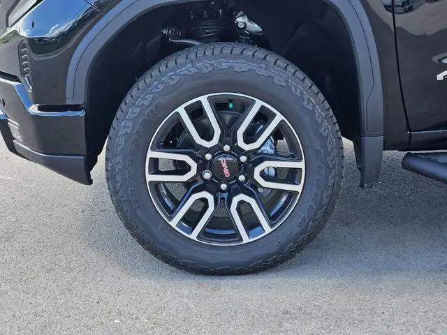 2026 GMC Sierra 1500 Crew Cab, Short Bed, AT4, 4WD