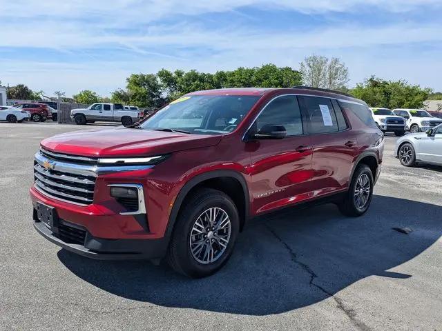 2025 Chevrolet Traverse FWD LT