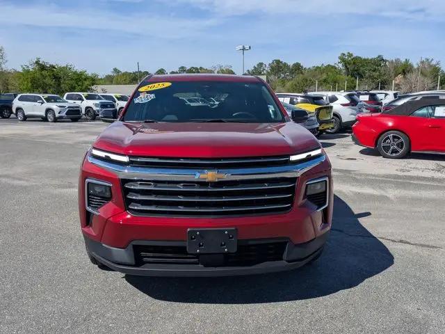 2025 Chevrolet Traverse FWD LT