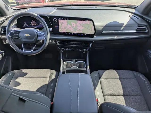 2025 Chevrolet Traverse FWD LT