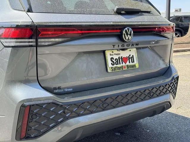 2026 Volkswagen Tiguan SE R-Line Black