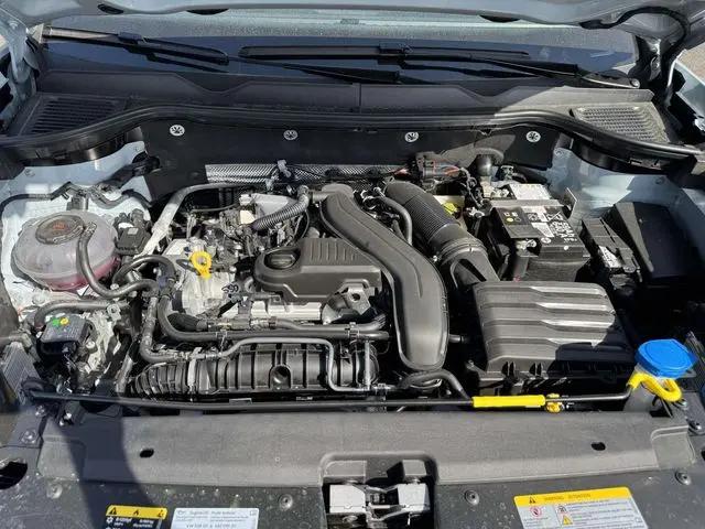 2026 Volkswagen Taos SE