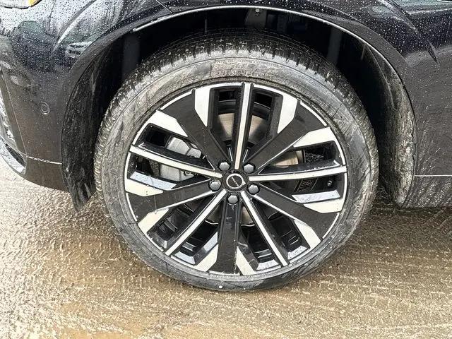 2026 Volvo XC60 Plug-In Hybrid Ultra, T8 AWD Electric/Gasoline, Dark