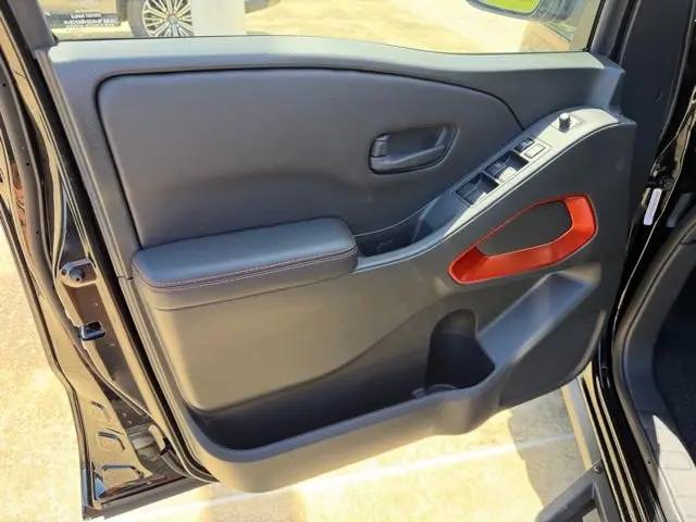 2026 Nissan Frontier Crew Cab PRO-X 4x2
