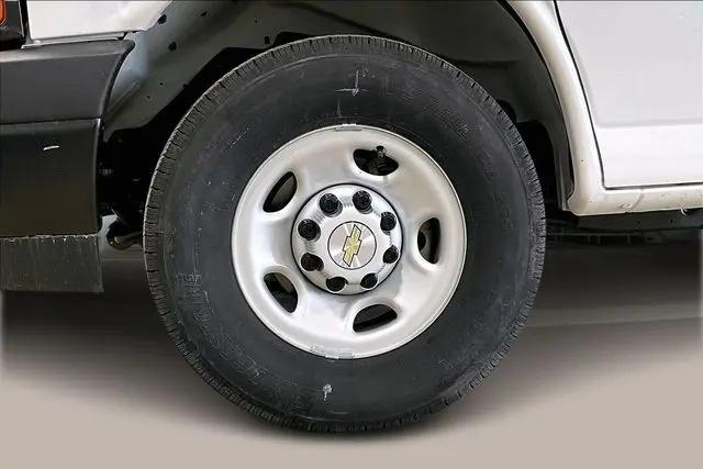 2025 Chevrolet Express Cargo Van RWD 2500 Regular Wheelbase WT