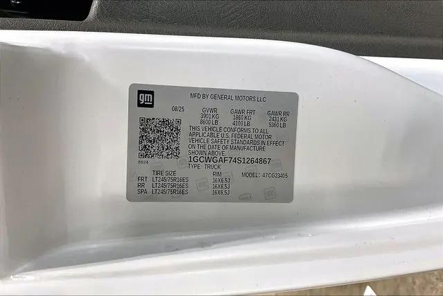 2025 Chevrolet Express Cargo Van RWD 2500 Regular Wheelbase WT
