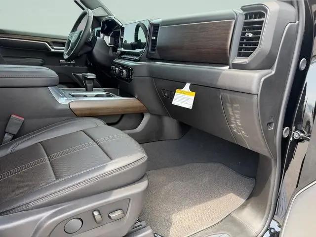 2026 Chevrolet Silverado 1500 4WD Crew Cab Short Bed High Country