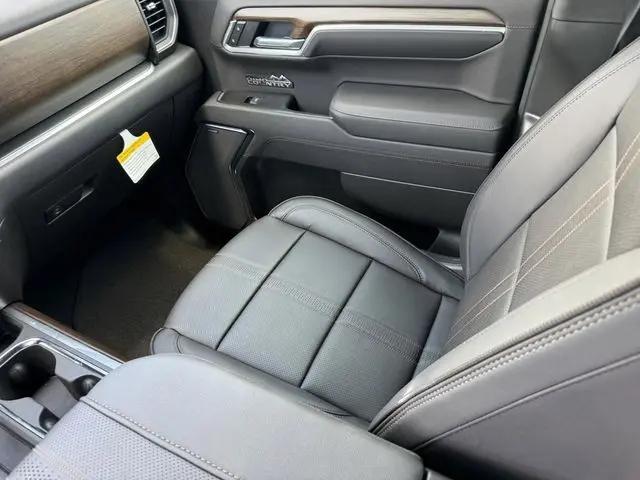 2026 Chevrolet Silverado 1500 4WD Crew Cab Short Bed High Country