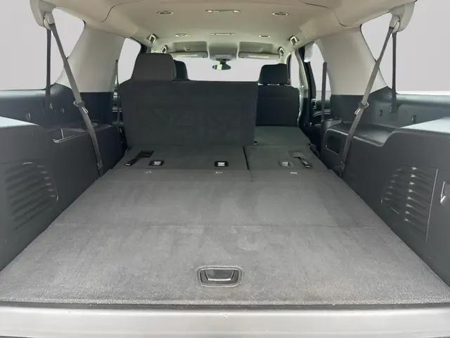 2018 Chevrolet Suburban LS