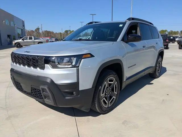 2026 Jeep Cherokee Laredo 4x4