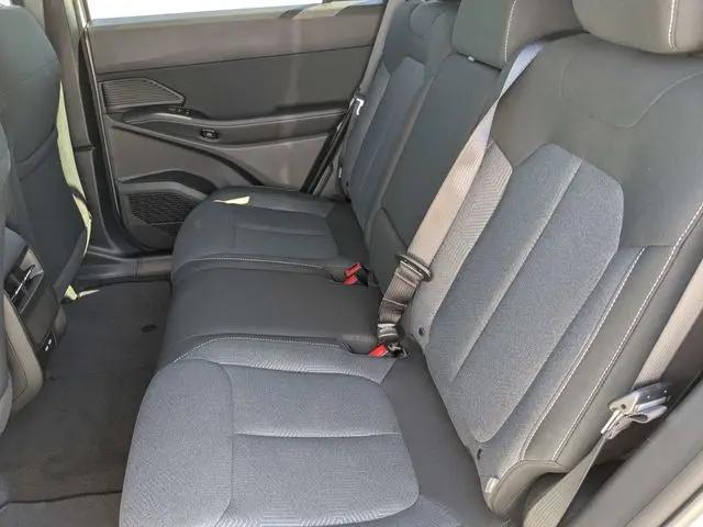 2026 Jeep Cherokee Laredo 4x4