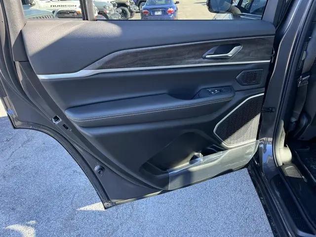2026 Jeep Grand Wagoneer Limited Altitude 4x4