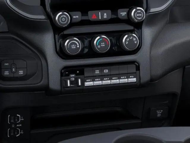 2026 Ram 3500 Tradesman/Big Horn