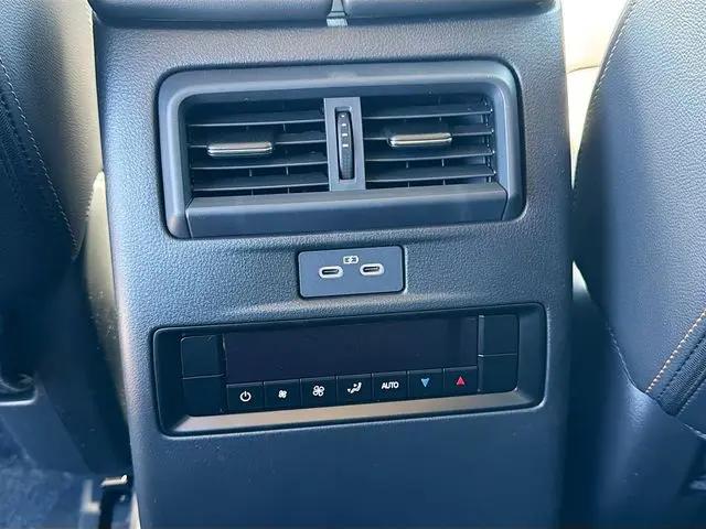 2026 Mazda X-90 3.3 Turbo Select