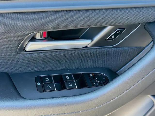2026 Mazda X-90 3.3 Turbo Select