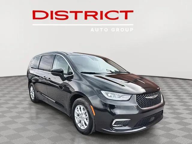 2023 Chrysler Pacifica Touring L for sale in Temple Hills, MD