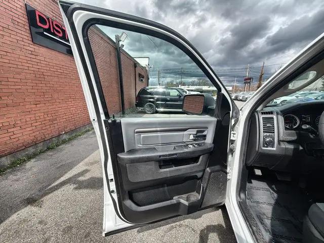 2024 Ram 1500 Classic SLT Quad Cab 4x2 6'4" Box