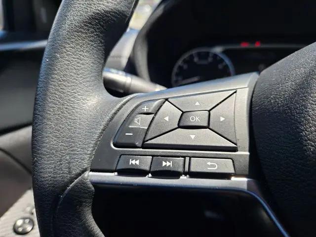 2023 Nissan Sentra SV Xtronic CVT