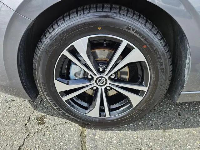 2023 Nissan Sentra SV Xtronic CVT