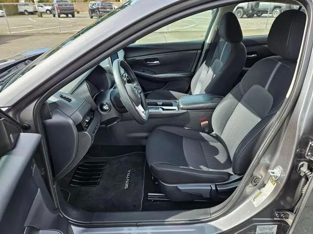 2023 Nissan Sentra SV Xtronic CVT