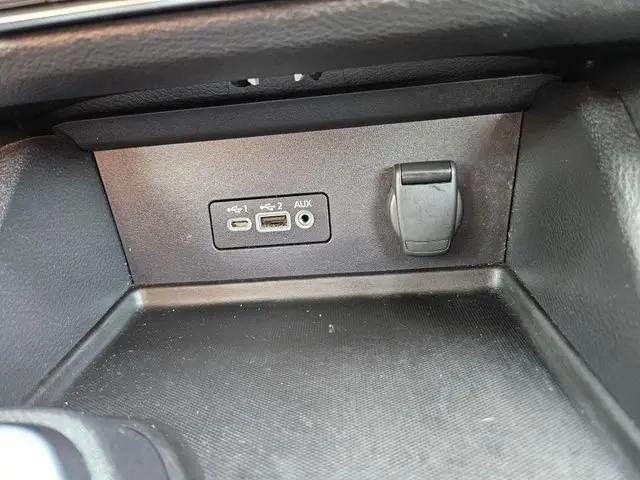 2023 Nissan Sentra SV Xtronic CVT