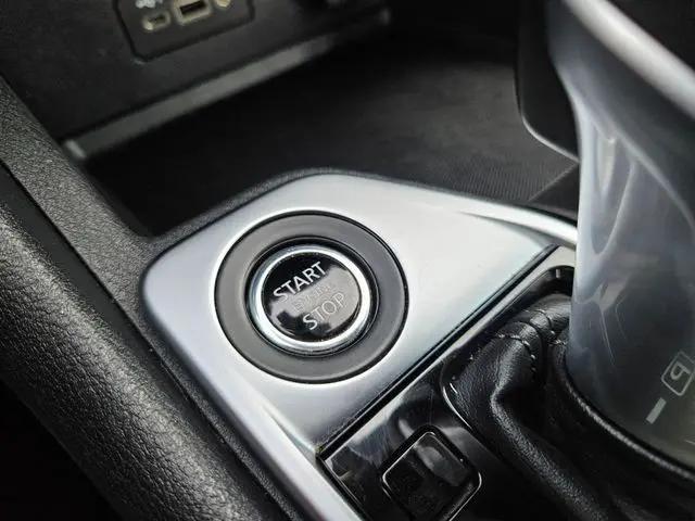 2023 Nissan Sentra SV Xtronic CVT