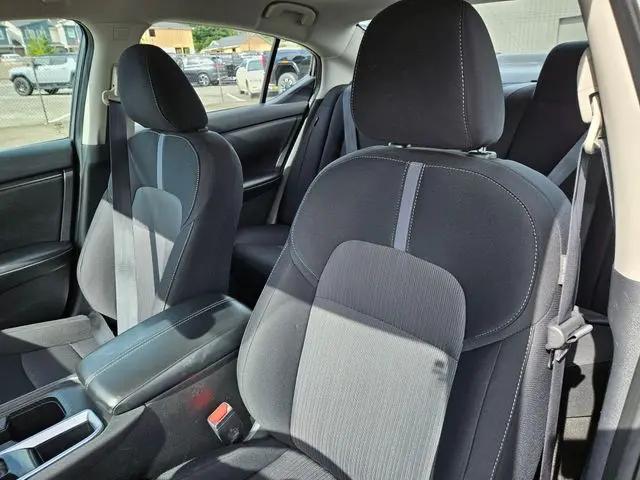 2023 Nissan Sentra SV Xtronic CVT
