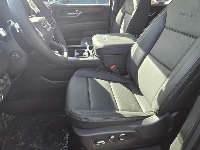 2026 GMC Yukon XL 4WD Denali