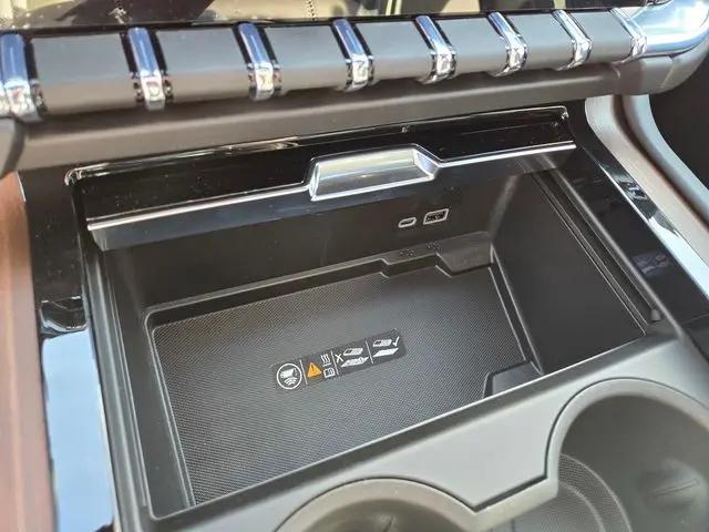 2026 GMC Yukon XL 4WD Denali