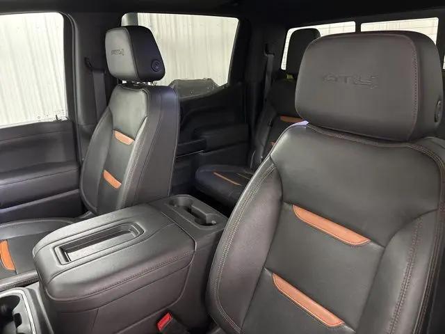 2022 GMC Sierra 1500 Limited 4WD Crew Cab Standard Box AT4