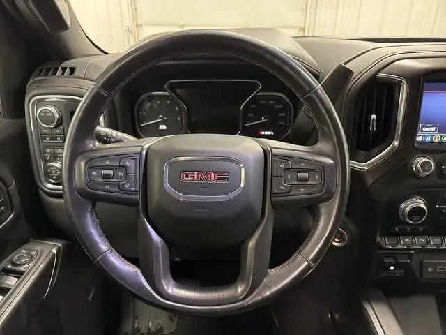 2022 GMC Sierra 1500 Limited 4WD Crew Cab Standard Box AT4