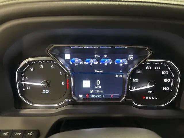 2022 GMC Sierra 1500 Limited 4WD Crew Cab Standard Box AT4