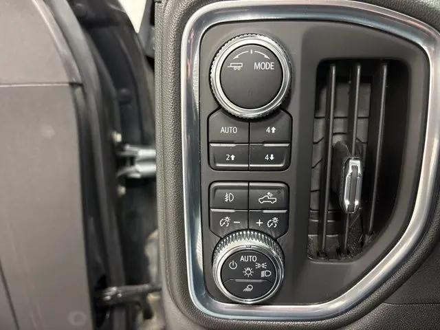 2022 GMC Sierra 1500 Limited 4WD Crew Cab Standard Box AT4