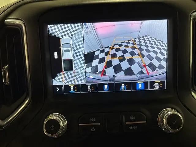 2022 GMC Sierra 1500 Limited 4WD Crew Cab Standard Box AT4