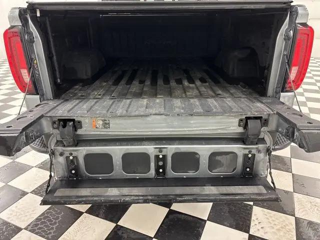 2022 GMC Sierra 1500 Limited 4WD Crew Cab Standard Box AT4