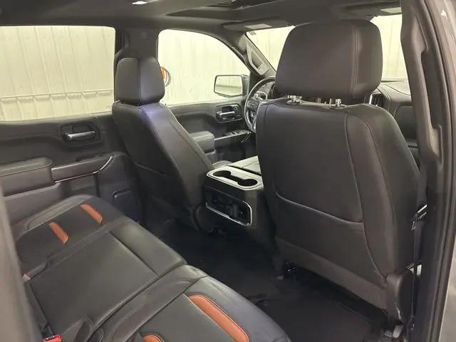 2022 GMC Sierra 1500 Limited 4WD Crew Cab Standard Box AT4