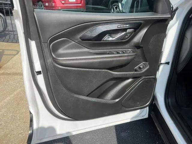 2023 GMC Terrain AWD AT4