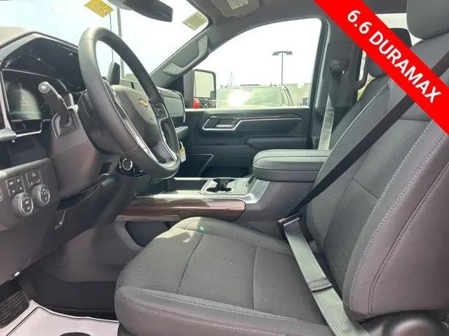 2026 Chevrolet Silverado 3500HD Crew Cab, Long Bed, LT Dual Rear Wheel, RWD