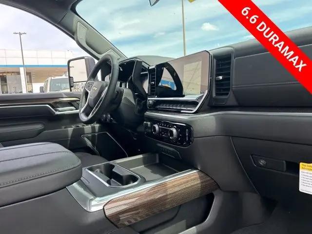 2026 Chevrolet Silverado 3500HD Crew Cab, Long Bed, LT Dual Rear Wheel, RWD