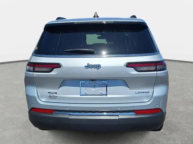 2023 Jeep Grand Cherokee L Laredo 4x4