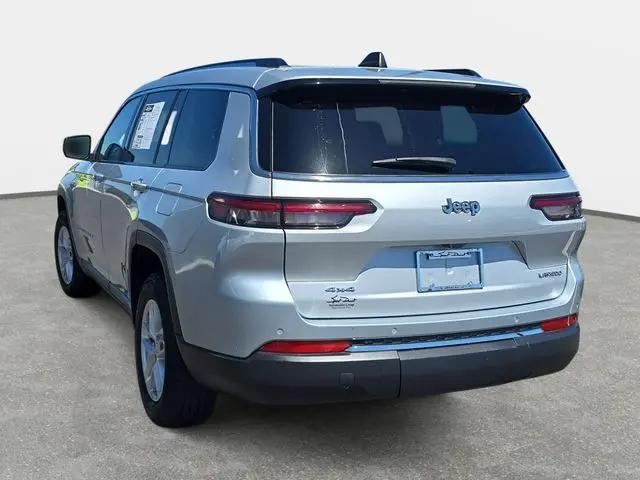 2023 Jeep Grand Cherokee L Laredo 4x4