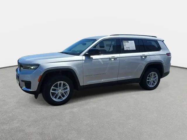 2023 Jeep Grand Cherokee L Laredo 4x4