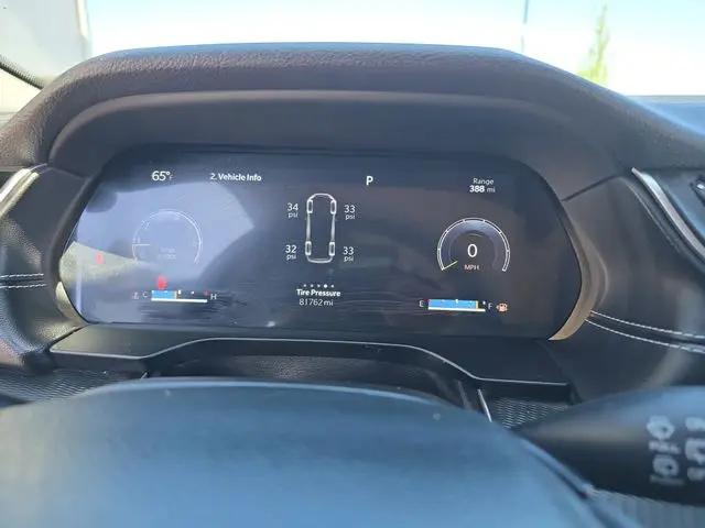 2023 Jeep Grand Cherokee L Laredo 4x4