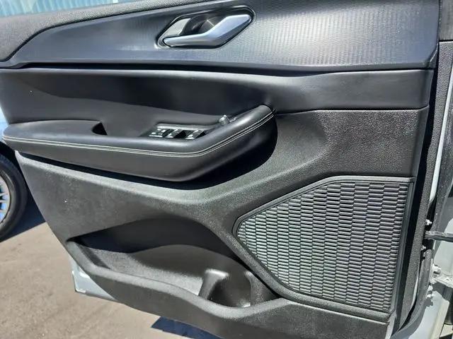 2023 Jeep Grand Cherokee L Laredo 4x4