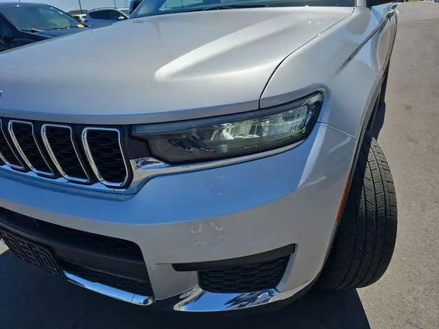 2023 Jeep Grand Cherokee L Laredo 4x4